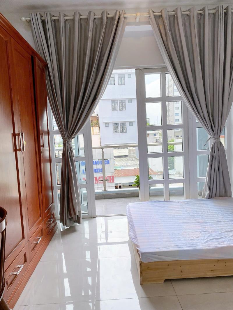 🏡 Cho thuê căn hộ có ban công - gần ngã tư hàng xanh - nguyễn văn thương - p25 - bình thạnh - chỉ từ 5x