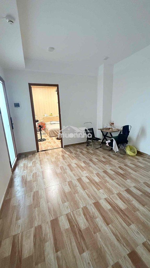 Căn hộ dịch vụ- 1 phòng ngủ, 1 phòng khách phòng mới xây