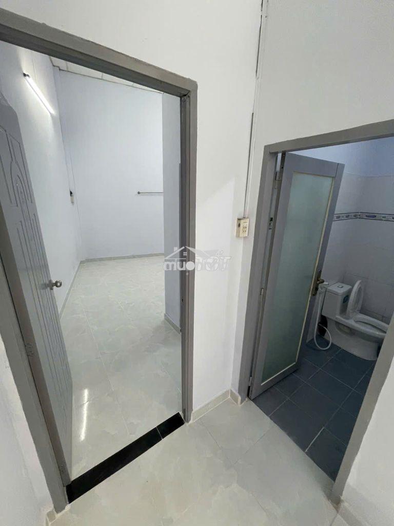 Nhà chính chủ có sẵn 3p trọ, nh vcb thẩm định 10t. 5 phút tới ga metro - Ảnh 4