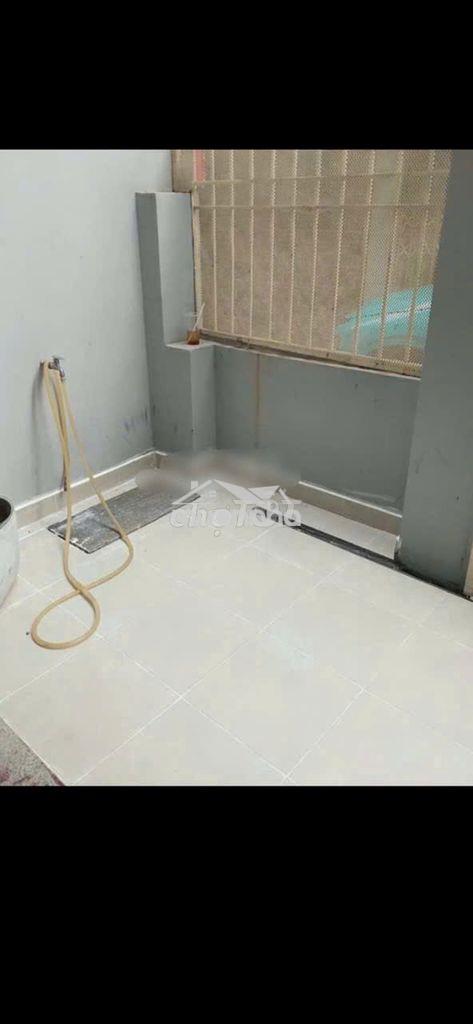 Nhà thuê hxh 4m lạc long quân p 9 tân bình  dt:  4,2 x 12m lửng, 1 lầu - Ảnh 4