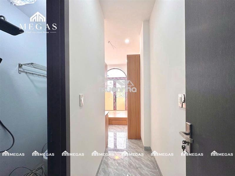 Studio full nội thất ban công-cửa sổ trời mới xây 100% rộng 30m2