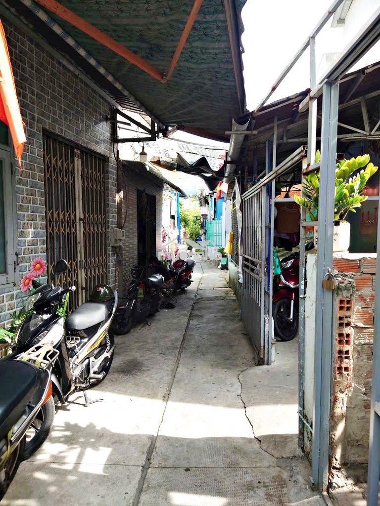 Hẻm 3m tỉnh lộ 10 110m2 tiện xây mới