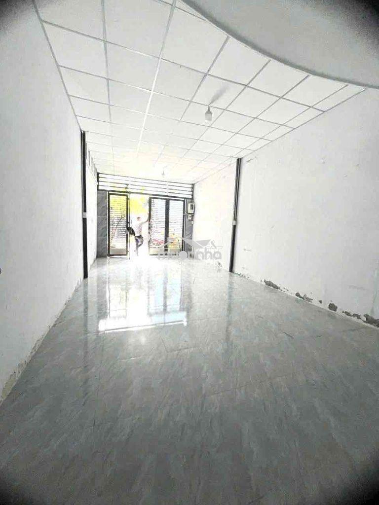 Cho thuê nhà rộng thênh thang 5x24 3pn