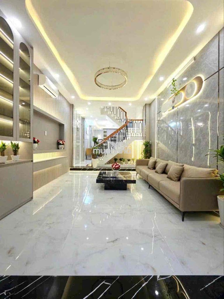 Bán nhanh nhà 3 tầng sân thượng 5 tỷ 690