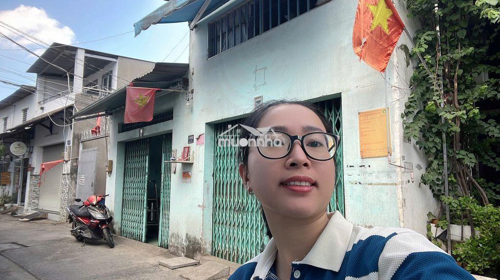 Gấp bán nhà c4 ngay tỉnh lộ 10 104m2- hẻm xe hơi thông lê đình cẩn - Ảnh 2