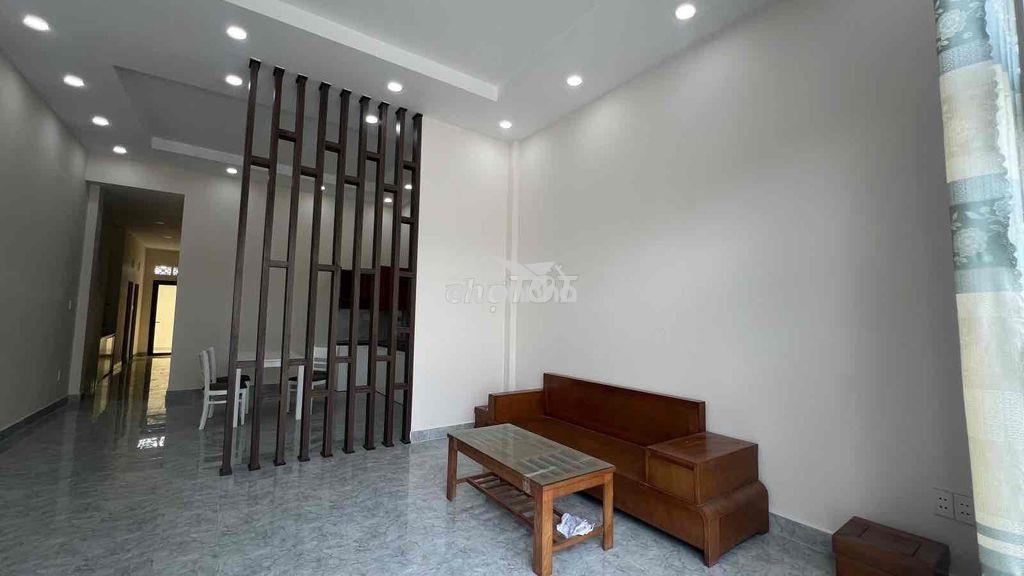 Nhỉnh 3 tỷ nhà đẹp hơn 100m - Ảnh 2