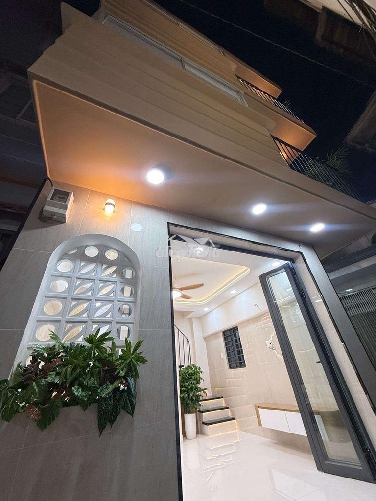 Nhà vừa đẹp vừa rẻ , 1 sẹc ra mt đường phạm văn chỉ , quận6