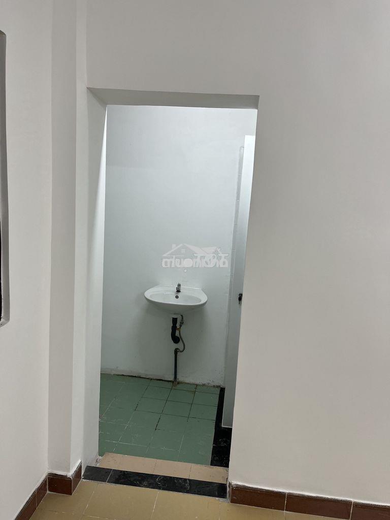 Cho thuê nhà hẻm nguyễn khắc nhu quận 1 - Ảnh 4