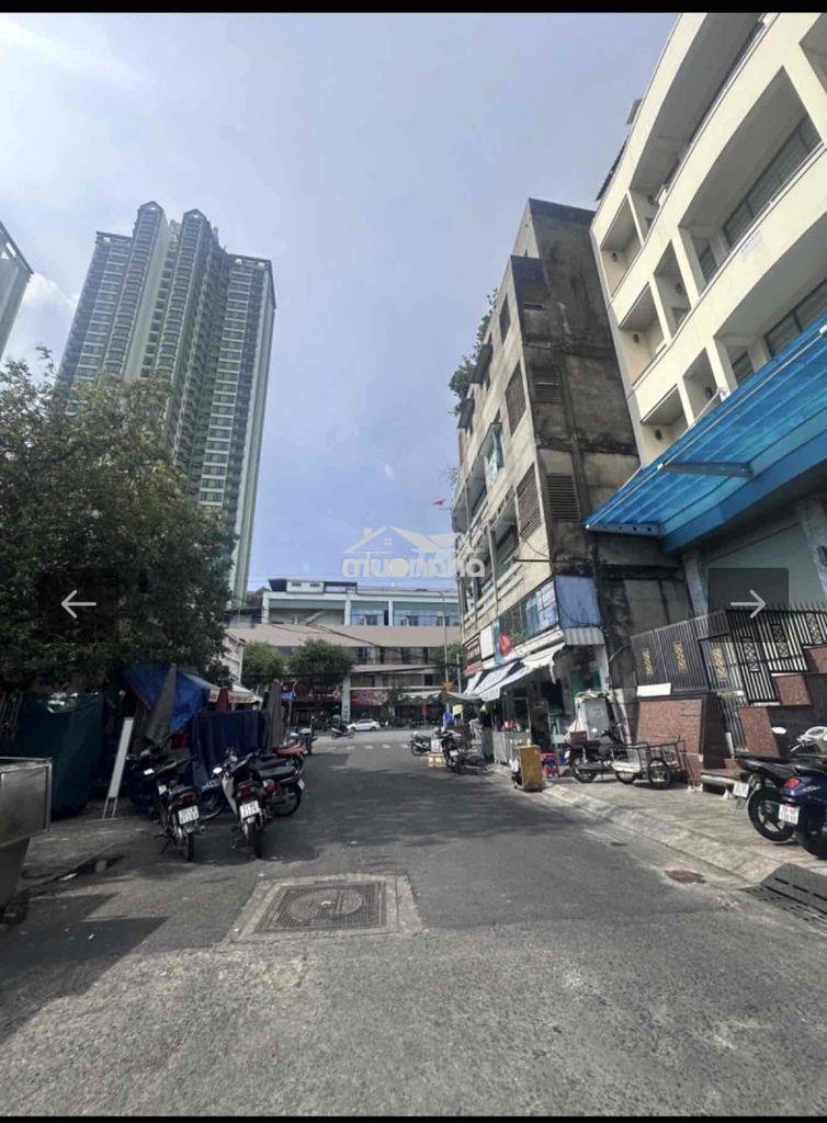Khu q5. gàn thuận kiều balaz. mua sát đinh xây mới
