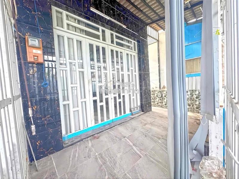 Bán nhà 2 tầng ngang 5x18m - 70m ra mt gò ô môi quận 7 chỉ 5,5 tỷ tl