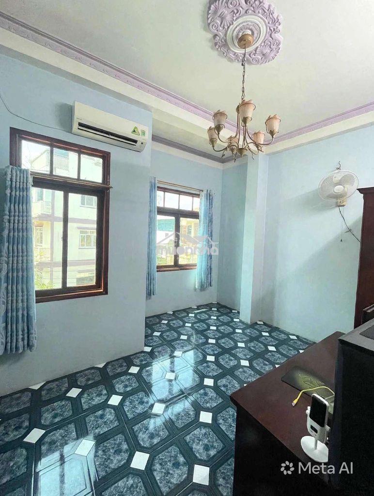Bán gấp nhà 2 tầng lầu nguyễn văn luông giao hậu giang,nỏ hậu 4m4*16m - Ảnh 2
