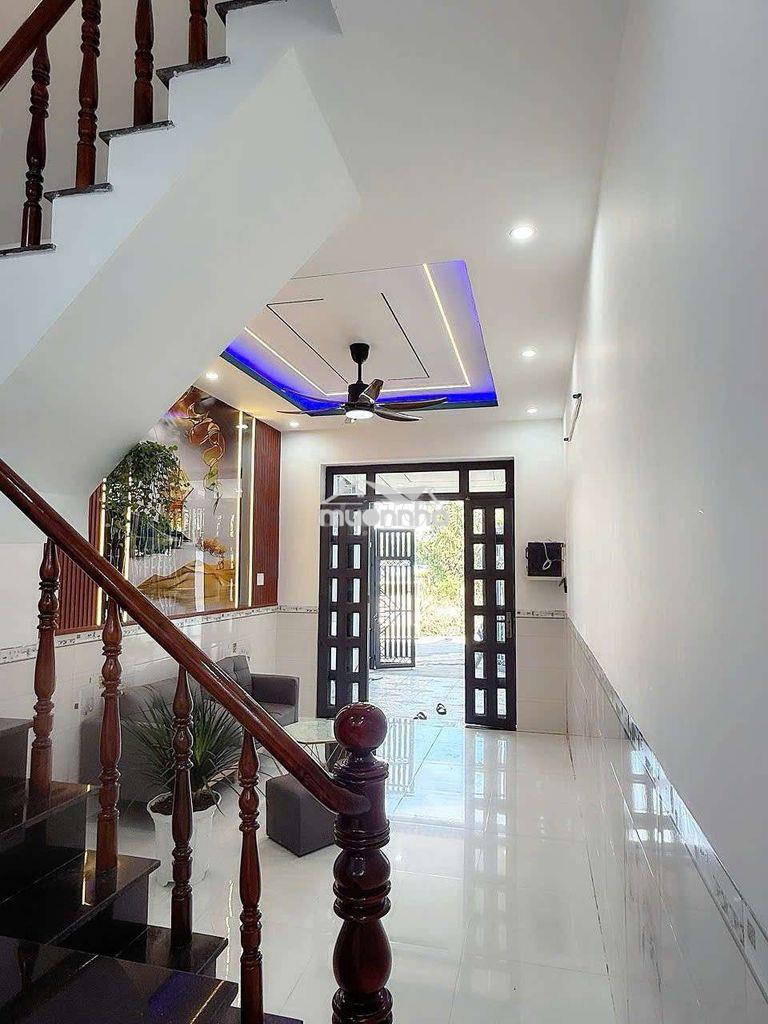 Nhà có sân trước ở vĩnh lộc bán 450tr, có sổ, kdc cố định, an ninh