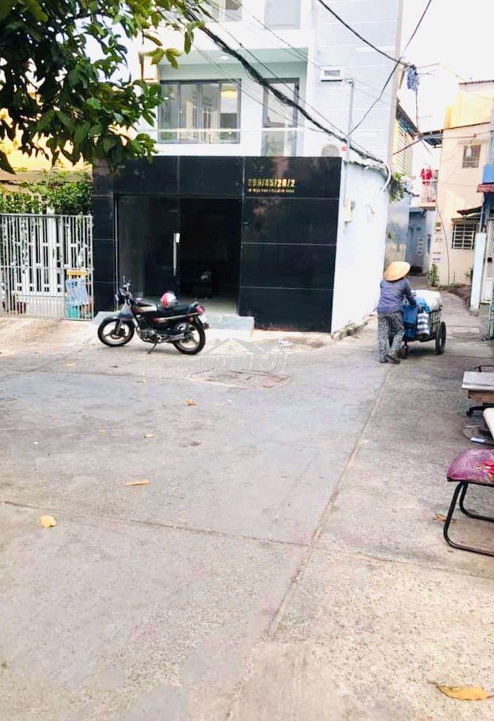 Chính chủ cần bán gấp nhà 1 trệt 2 lầu hẻm xe hơi - Ảnh 3