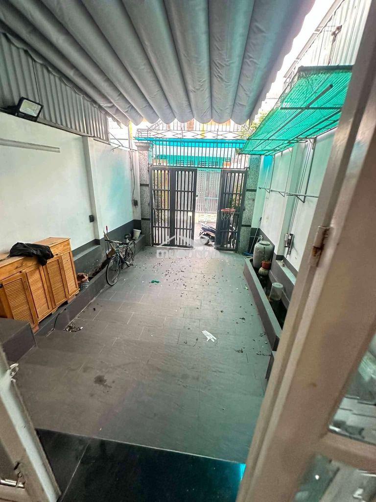 Nhà trệt 2 lầu sân rộng rãi kế bên cân nhơn hoà - Ảnh 3