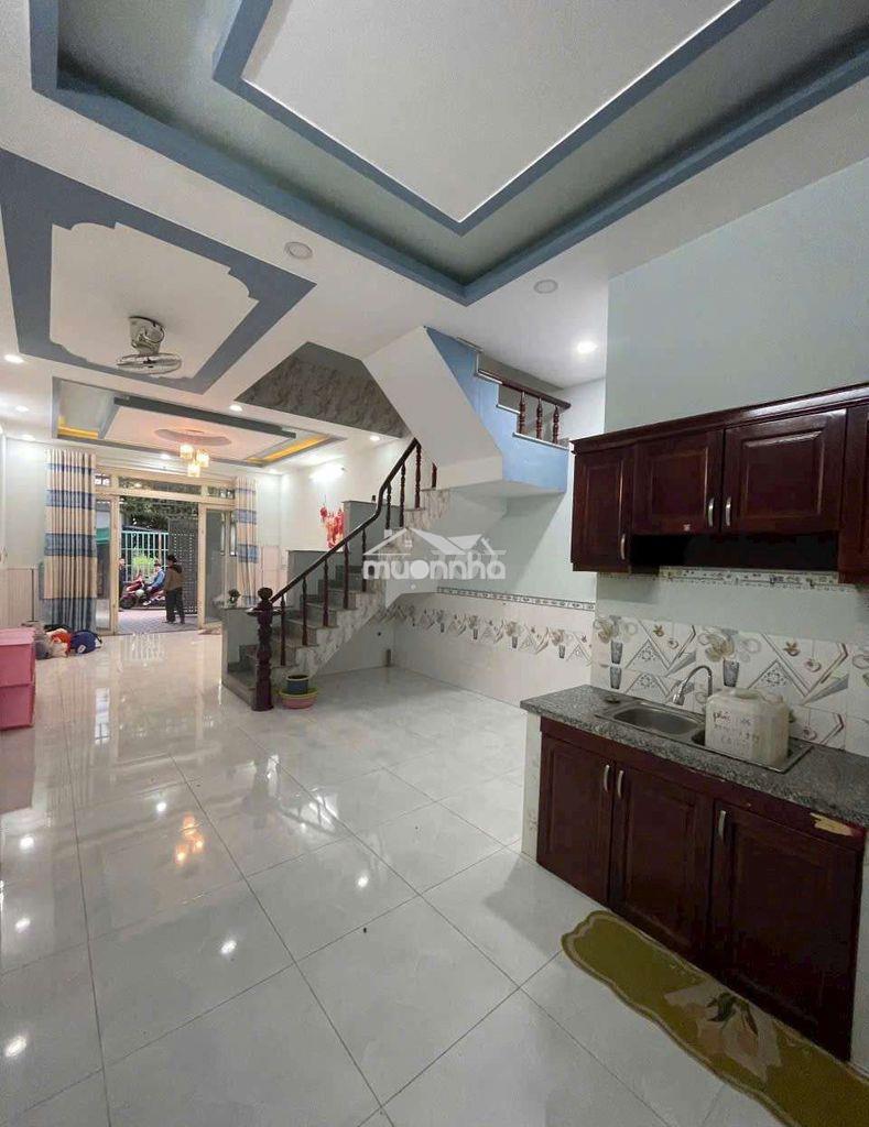 Mẹ tôi trả nợ cần bán nhà 500tr hóc môn có sổ riêng gần bà điểm - Ảnh 3