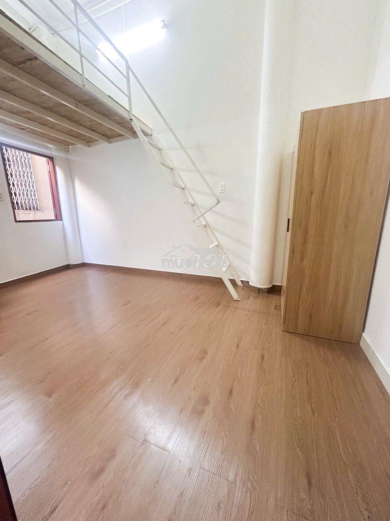 Phòng cửa sổ 35m hoàng văn thụ p4 tân bình.giá 4.6 triệu