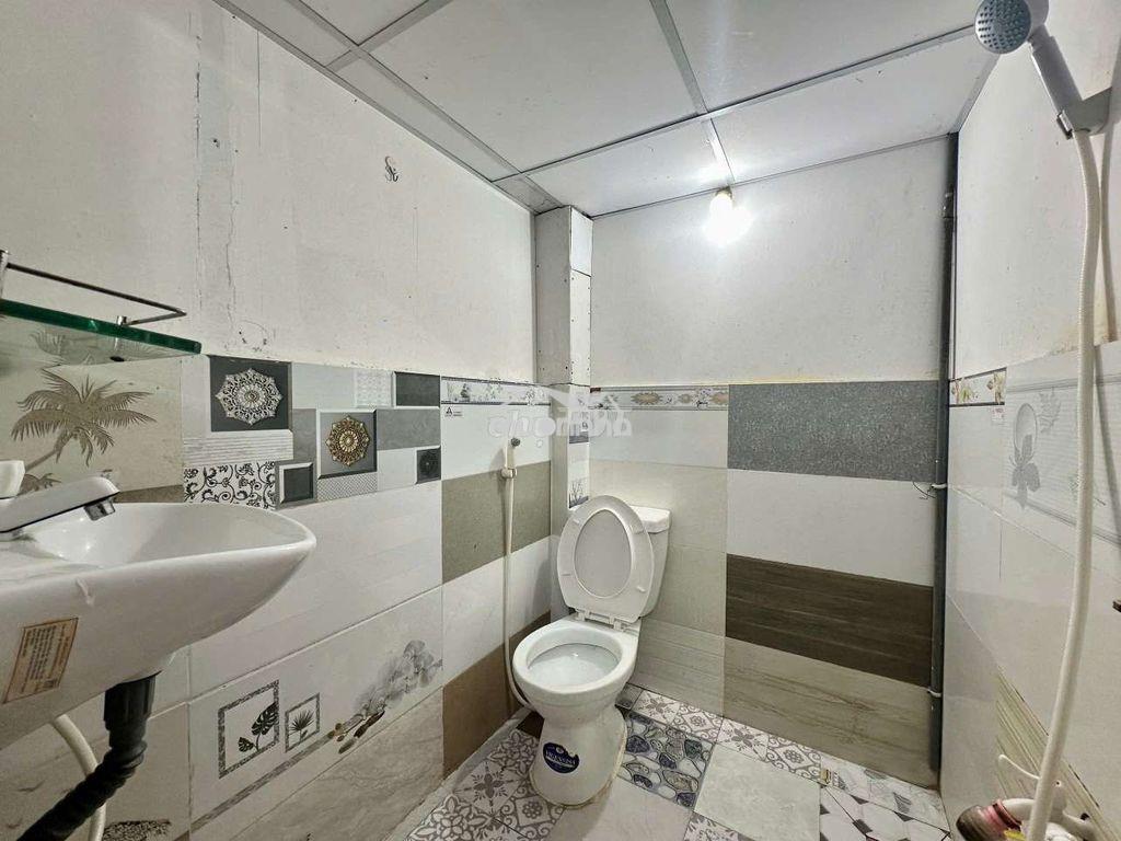 Phòng trọ giá rẻ ngay gần đại học văn lang, đại học công nghiệp - Ảnh 2