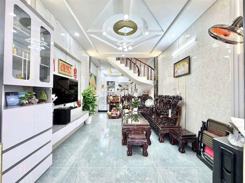 Nhà đẹp mới, full nội thất, trệt, 2 lầu, 4pn, 5wc, đường xe tải