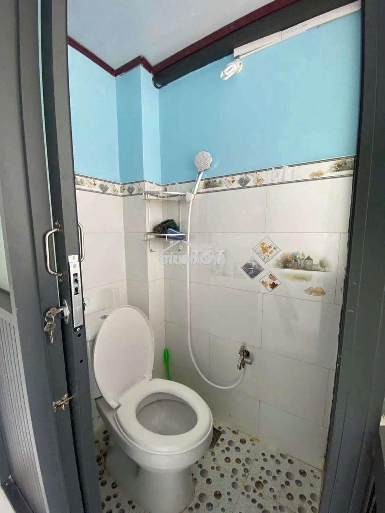 Cho thuê nhà nguyên căn nhỏ xinh giá 4 triêu - Ảnh 2