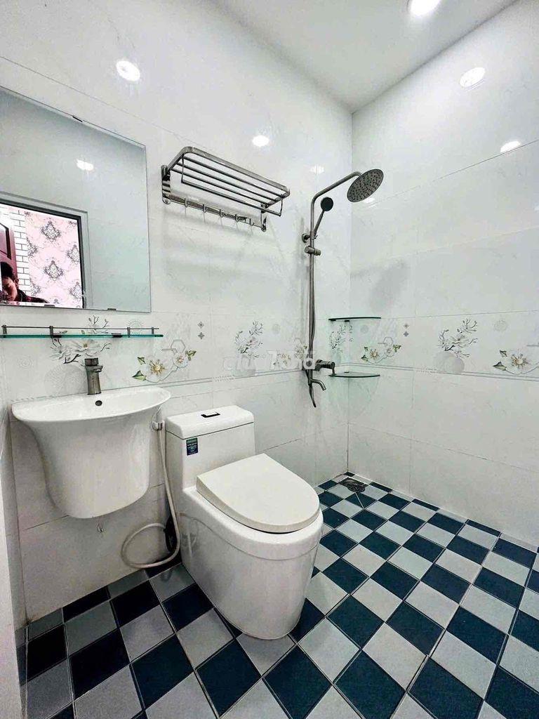 Chdv ban công full nội thất mới - Ảnh 4