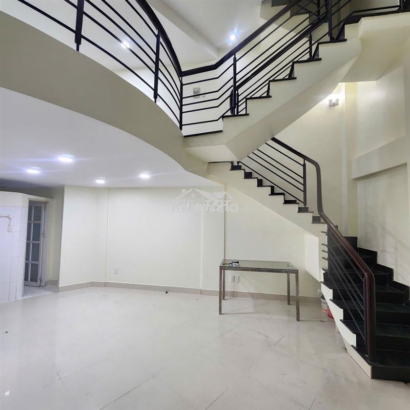 Cho thuê nhà mới hòa hảo, 4 tầng, 6m x 10m, 12.5tr/tháng