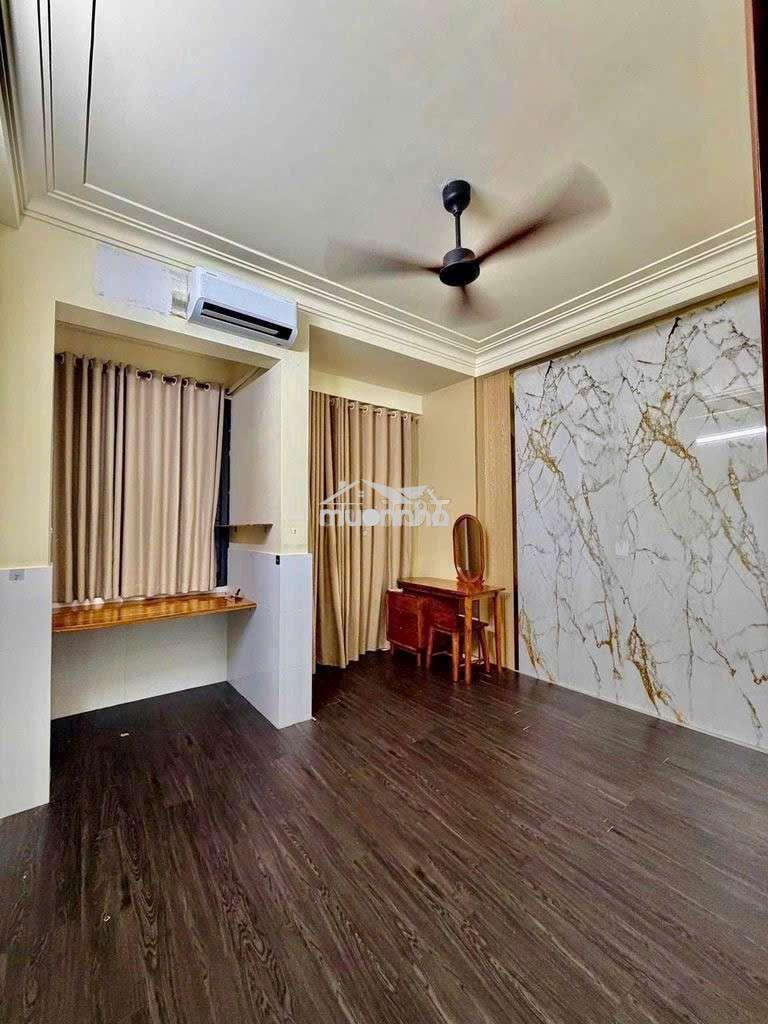 Cho thuê nhà đ/c 252/18 vườn lài - 4x14- 1 lầu - st- 3pn-2wc_ giá rẻ
