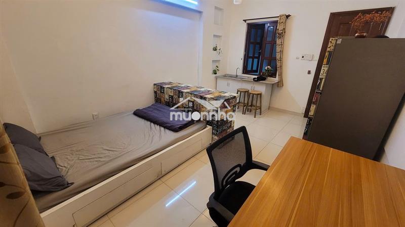 Phòng thoáng q5 sát cầu nguyễn tri phương 5p tới đhyd/sp/sg