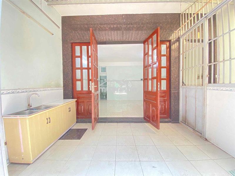 Cho thuê phòng tầng trệt mặt tiền hẻm khu sân bay-trường sơn,tân bình