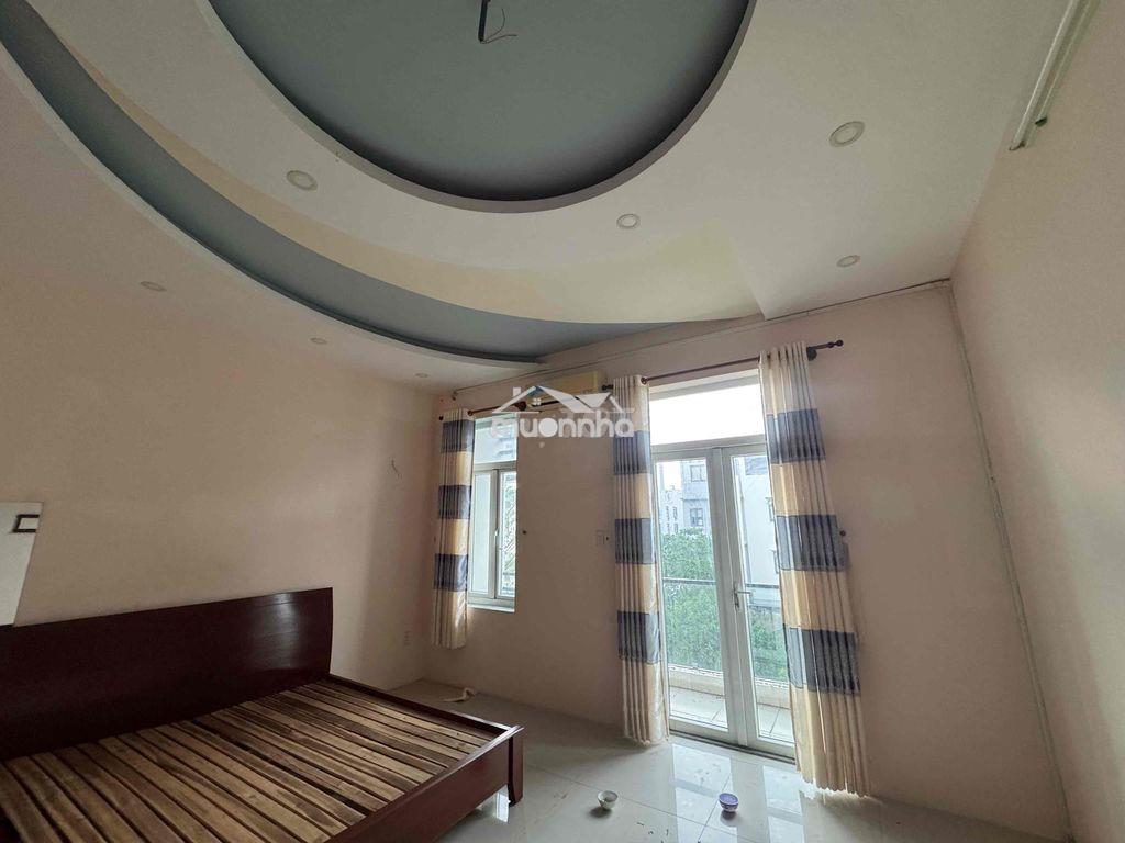 Nhà mặt tiền thoáng mát sạch sẽ - Ảnh 2