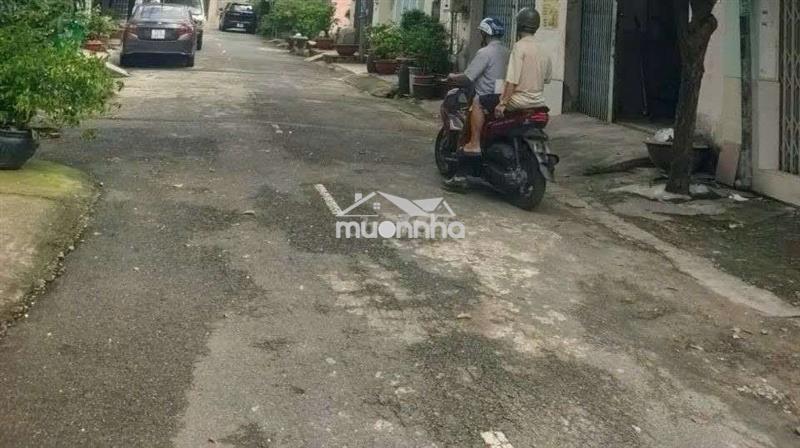 Hẻm tải bự nhà 2 tầng suốt  hương lộ 2 gần 4 xã giao nhà ngay 