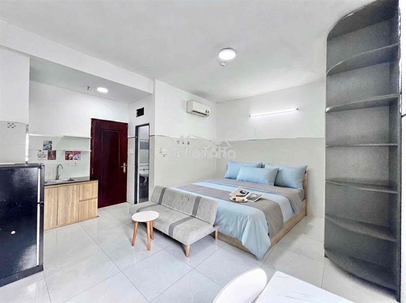 Cho thuê căn hộ full nội thất thang máy ngay cầu nguyễn văn cừ