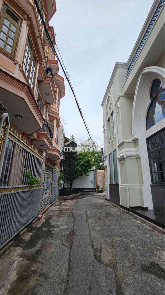 Nhà lô góc 3 tầng 3pn gần công viên lê thị riêng giá 4.45 tỷ đồng