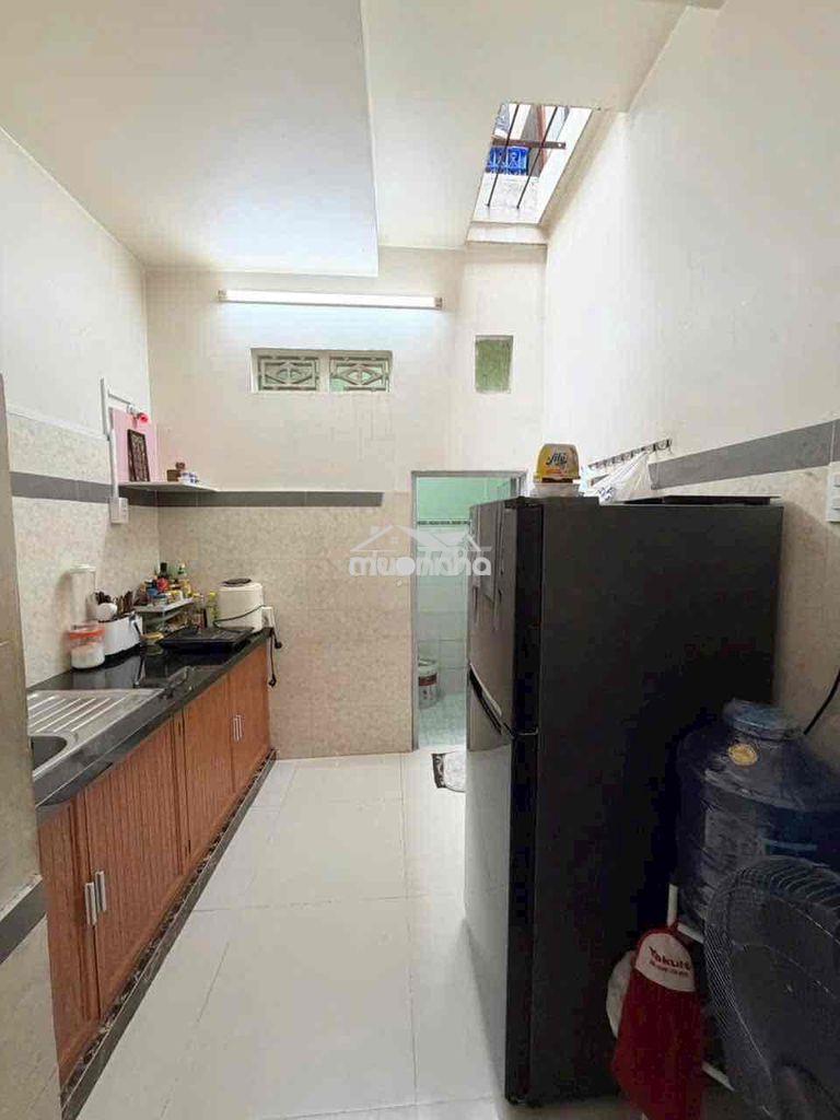 Hẻm ô tô đường thạch lam dtsd 30m2 1 lầu - Ảnh 4