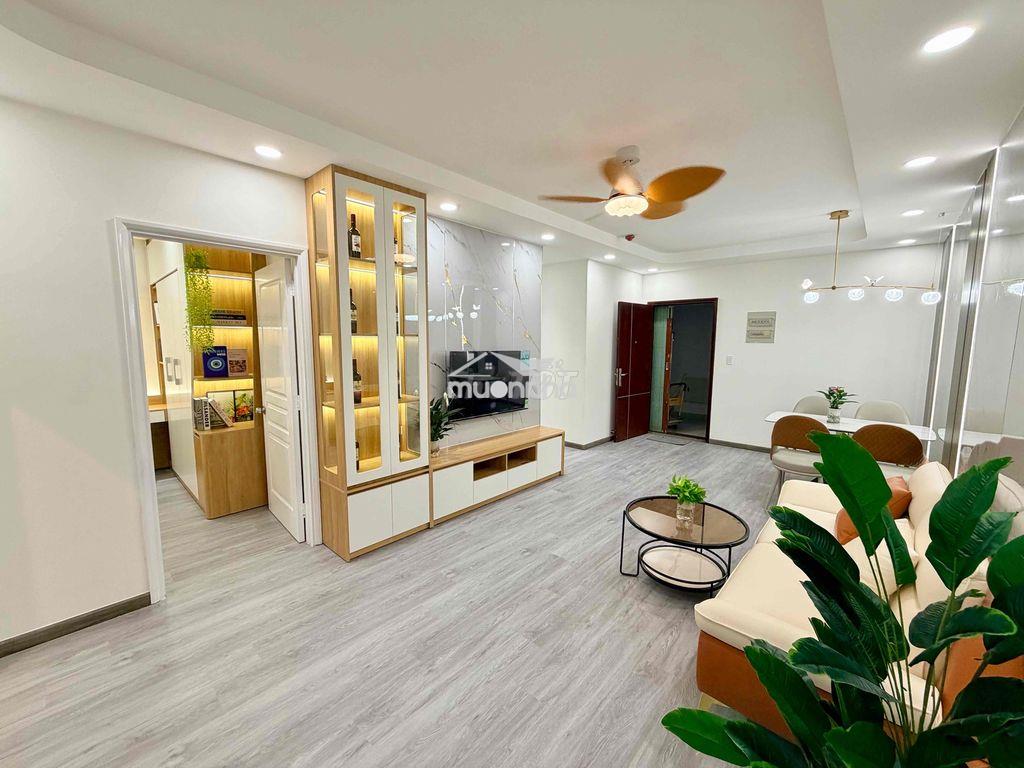 Chính chủ  72m2 - 2pn2wc - sổ hồng riêng - tầng đẹp - full nội thất - Ảnh 2