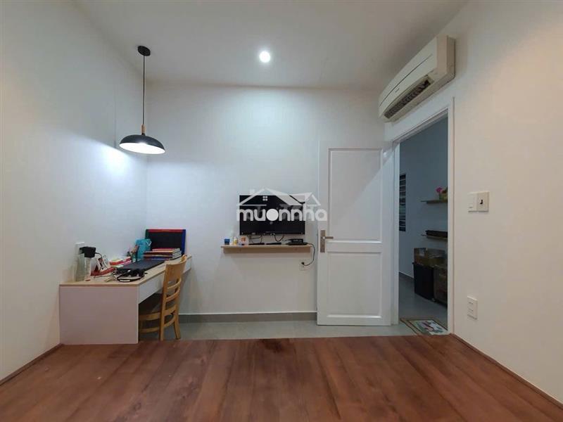 Chủ kẹt cần bán gấp căn hộ chung cư bàu cát 2 – tầng cao, – 2.3 tỷ