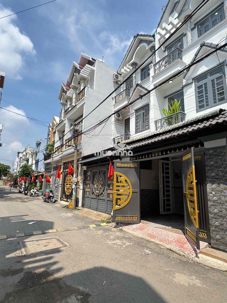 4 tầng ngay chợ bình thành, 60m2 (4.5m x 14m), 4 pn sân thượng, 5ty xí