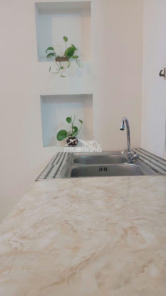 Phòng thoáng q5 sát cầu nguyễn tri phương 5p tới đhyd/sp/sg - Ảnh 3