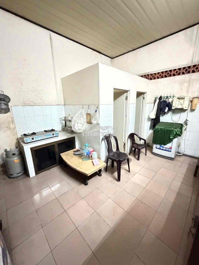 Bán nhà cấp 4 - gần 110m2 đất - khu phan xích long - gần mặt tiền - Ảnh 3