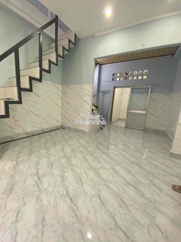 Nguyên căn hêm thờ bờ kè trần văn đang(4x9m 1 lầu 3pn2wc)
