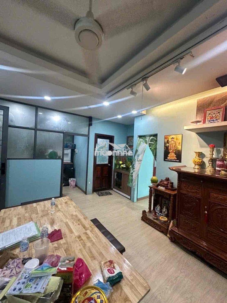 2.95tỷ.  81m2, 3pn, thang máy- c.cư imperial place sát tên lửa