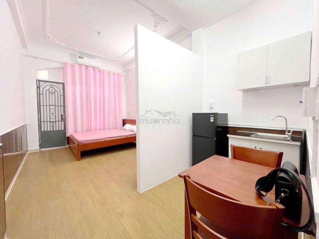 Căn hộ ban công thoáng – bếp tách biệt – full nội thất gần etown - Ảnh 3