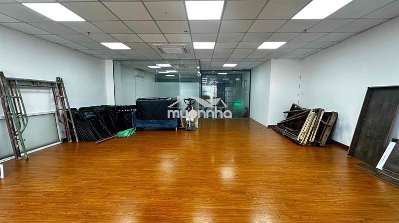 Văn phòng 90m2 ngay ngã 4 hàng xanh - hướng về cầu thị nghè