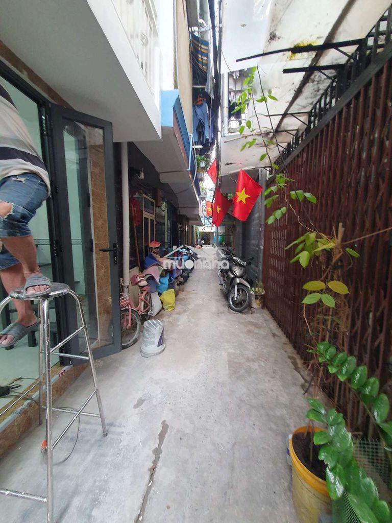Hẻm 100 đinh tiên hoàng phường 1 quân binh thanh 