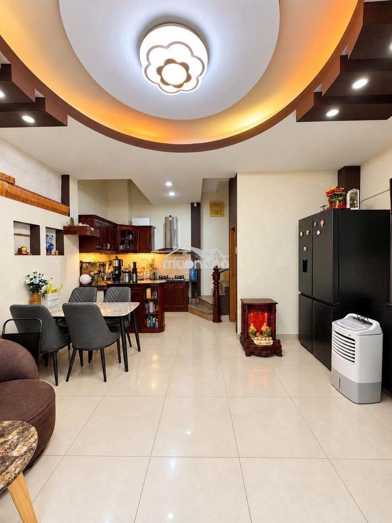 Nhà 5 tầng hoàn công quận 3 chính chủ - ngang 4.2m nở hậu 5m.