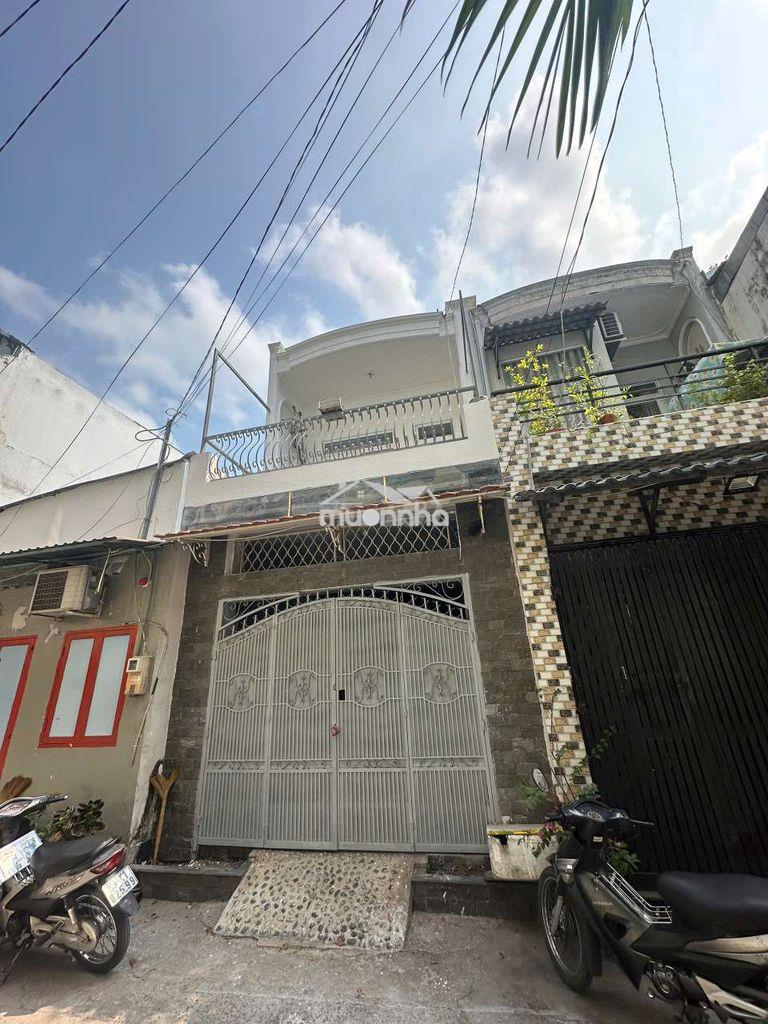 Cho thuê nhà hẻm xe hơi đường phan văn hớn. 1 trệt 1 lầu, dt 4×15, 2pn