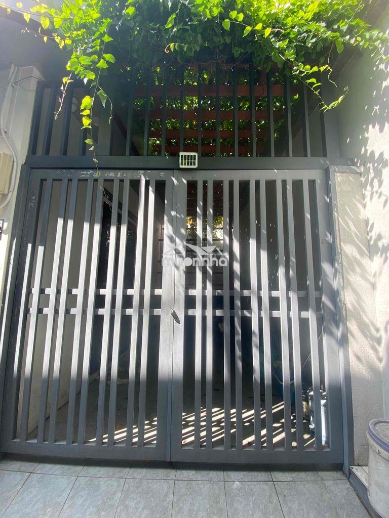 Bán nhà gò xoài 5,5 x14m, shr, nhà mới đẹp sổ công nhận đủ - Ảnh 2