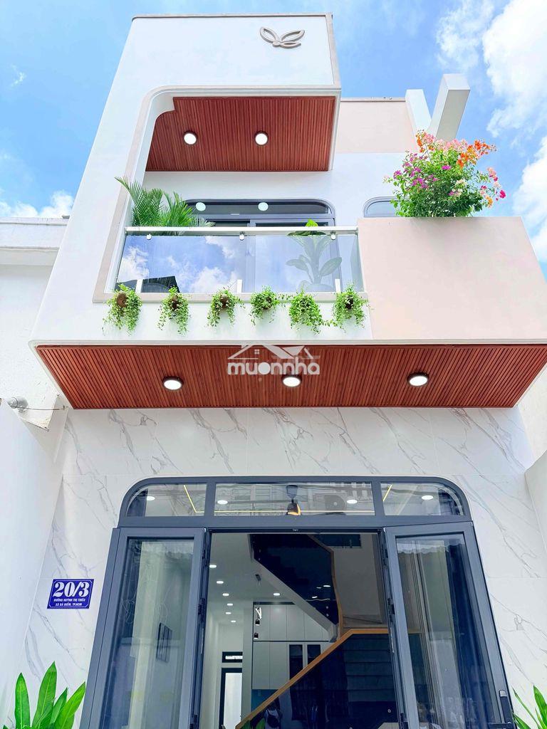 Nhà mới ngay chợ xuân thới thượng full nội thất