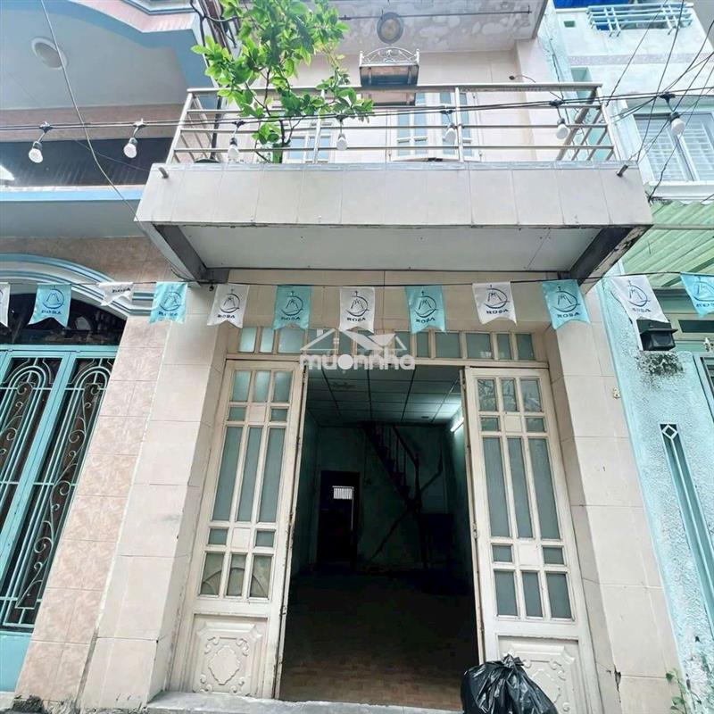 Nhà quận 4. khu dân cư hiện hữu.