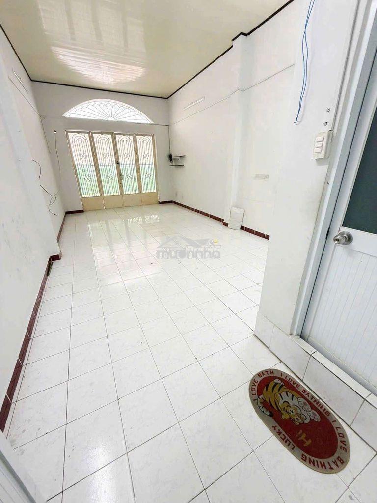 Thạch lam. tân phú ( 3pn, 2wc). hẻm xe hơi thông thoáng. dtsd 240m2 - Ảnh 3