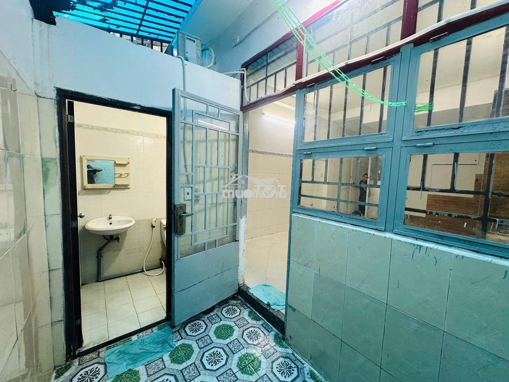 Phòng cho thuê ngay bệnh viện quận 8  - Ảnh 4